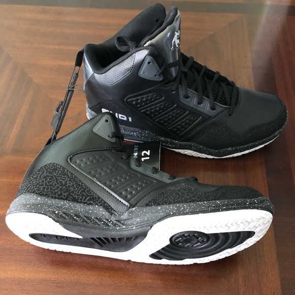 And Mens Capital 3 Basketball Shoe 